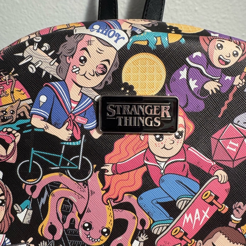 Stranger Things Backpack - Picture 5 of 8